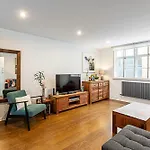 Blackfriars Printhouse Retreat